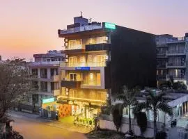 FabHotel Elvis International