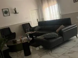EL and LOUNGE