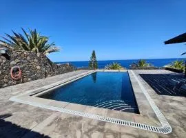 El OASIS del Hierro Piscina, Barbacoa y Espectaculares Vistas al Mar