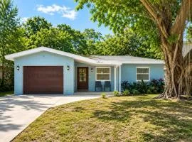 Blue Bayou Private Home - Beach Ready, Patio and BBQ