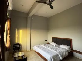 Bhagwati Hotel And Rooms