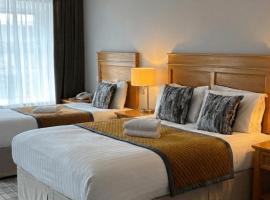 Clonbur에 위치한 호텔 Fairhill House Hotel
