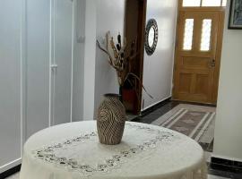 Niveau de villa spacieux, hotell i El Achour