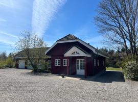 Mosborg Gæstehus, hótel í Ulfborg