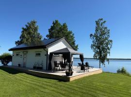 Villa Guldkusten, hótel í Kolsva