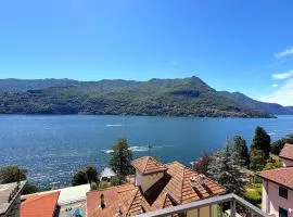 Cristoforis Lake View House