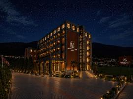Marine View Hotel, hotell i Altınova