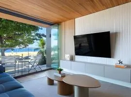 Azure Loft: Sea & Luxury