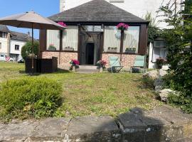 Cozy Bungalow Near Yvoir - 30 m², hotel u gradu Yvoir