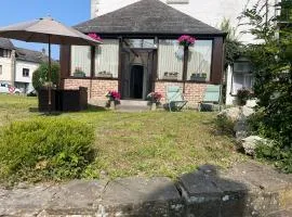 Cozy Bungalow Near Yvoir - 30 m²