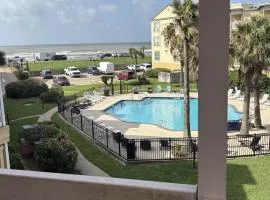 Ocean & Pool Views - Hot Tub - 2 Pools - Gym - Tennis ct - Shoreline Stays 6210