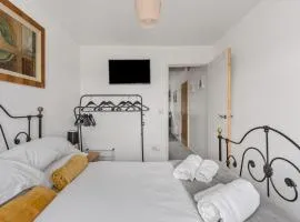 Badger Haven, Apartment 3