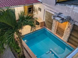 Casa Privativa com Piscina, Churrasqueira, Wi-Fi e Ar-Condicionado em Manaus، فندق في ماناوس
