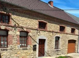 Au temps présent - Maison de charme avec jardin, animaux bienvenus, à 4km de Pairi Daiza