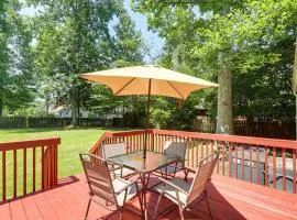 Jacksonville Retreat w/ Yard near Base & Beach