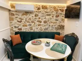 Chalikas Vintage Cottage
