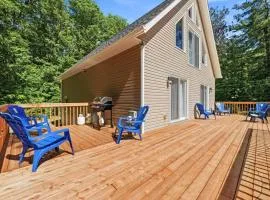 A Frame cottage 1 min from Beach BBQ and Firepit