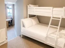 Westport Town Centre Budget Rooms