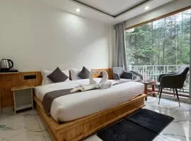 Hotel The Travica Kasol Centrally Heated & Air Cooled