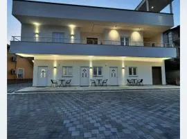 Sunlake Villa