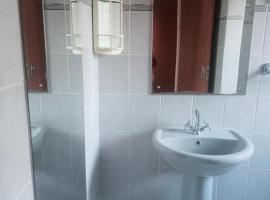 Bloemfontein में, होटल SkyWags Guest House