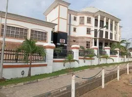 Zeus Paradise Hotel Abuja