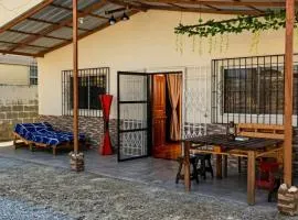 Alojamiento con 4 dormitorios y cerca a playa del lugar