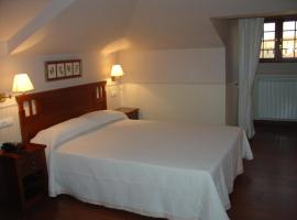 Hospederia el Fielato, pet-friendly hotel in El Burgo de Osma
