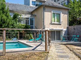 Le Pavillon d'Ô, cosy avec piscine, hotel a Brive-la-Gaillarde