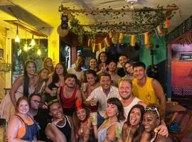 Chamos Hostel Cultural