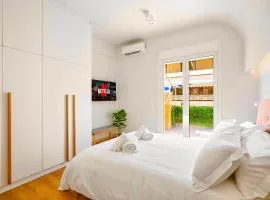 Luxury 2BR Apartment near the marina, Heart of Piraeus