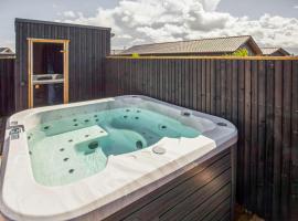 Pet Friendly Home In Hvide Sande With Sauna, отель в городе Bjerregård
