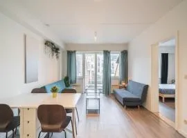 Antwerp bright apartment stay