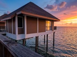2 Bedroom & Study over Water Ivory Villa, Open Sea, Golden Palm Tree, Malaysia, hotel di Sungai Pelik