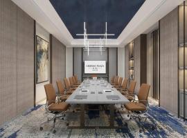 Crowne Plaza Labuan Bajo by IHG, viešbutis mieste Labuan Bajo