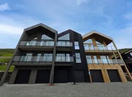 4 Bedroom Stunning Apartment In Edland
