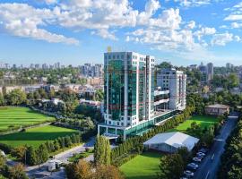 इस्तांबुल में, होटल La Quinta by Wyndham Istanbul Gunesli