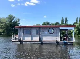 Havel-Hausboot "Nautik Hus"