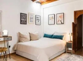 Stathohouse - Peaceful Balcony Retreat in Filiatra
