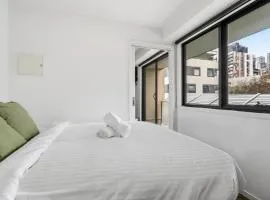 Affordable Studio, Steps to Box Hill Hospital