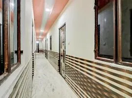 Hotel O S S Palace