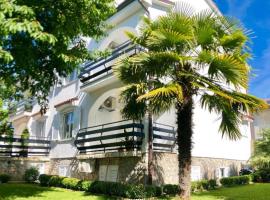 Apartments Bella Vita, hotel in Malinska