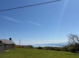 Penhriw 2 Double Bed Apartment Nebo Dogs Welcome, hotel sa Amlwch