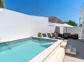 Villa Falaride con piscina