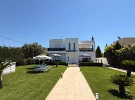 Villa Epavlis Haraki