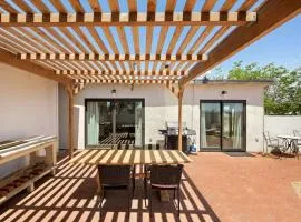 Wonderful Cottage with Barbecue and Gorgeous Desert Views in Yucca Valley, California