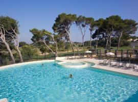 Madame Vacances Résidence Provence Country Club, апартаменти з обслуговуванням у місті Saumane-de-Vaucluse