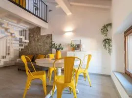 L'appartamento giallo zafferano