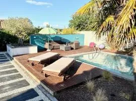 Havre de paix, studio de charme avec jardin, terrasse ensoleillée et piscine privée