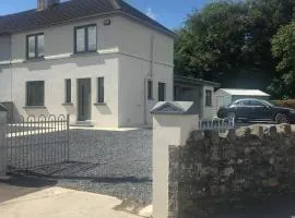 Historic Woodland View Retreat in Cahir Town